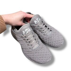 APL Techloom Grey Phantom Running Shoed Workout Sneakers Size Men’s 7
